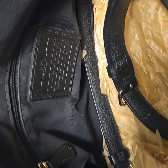 Coach - Picture 8 of 10